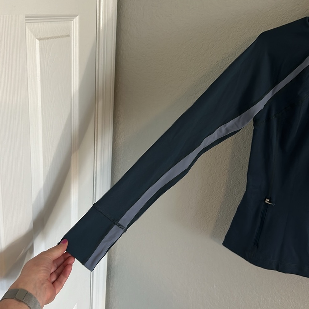 Gap Bodyfit Performance Jacket - image 5